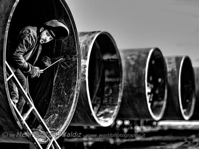 Steel pipe workers 6